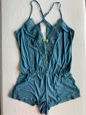 VS Supersoft Crochet-Trim Sleep Romper in French Sage XS